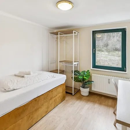 Jenapartments - 4sz 7p - Vor Den Toren Jenas *